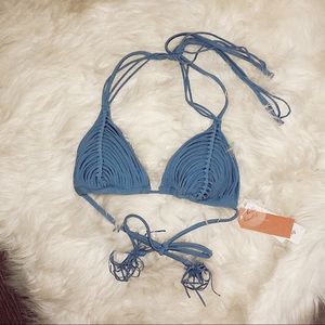 NWT bikini top 💙